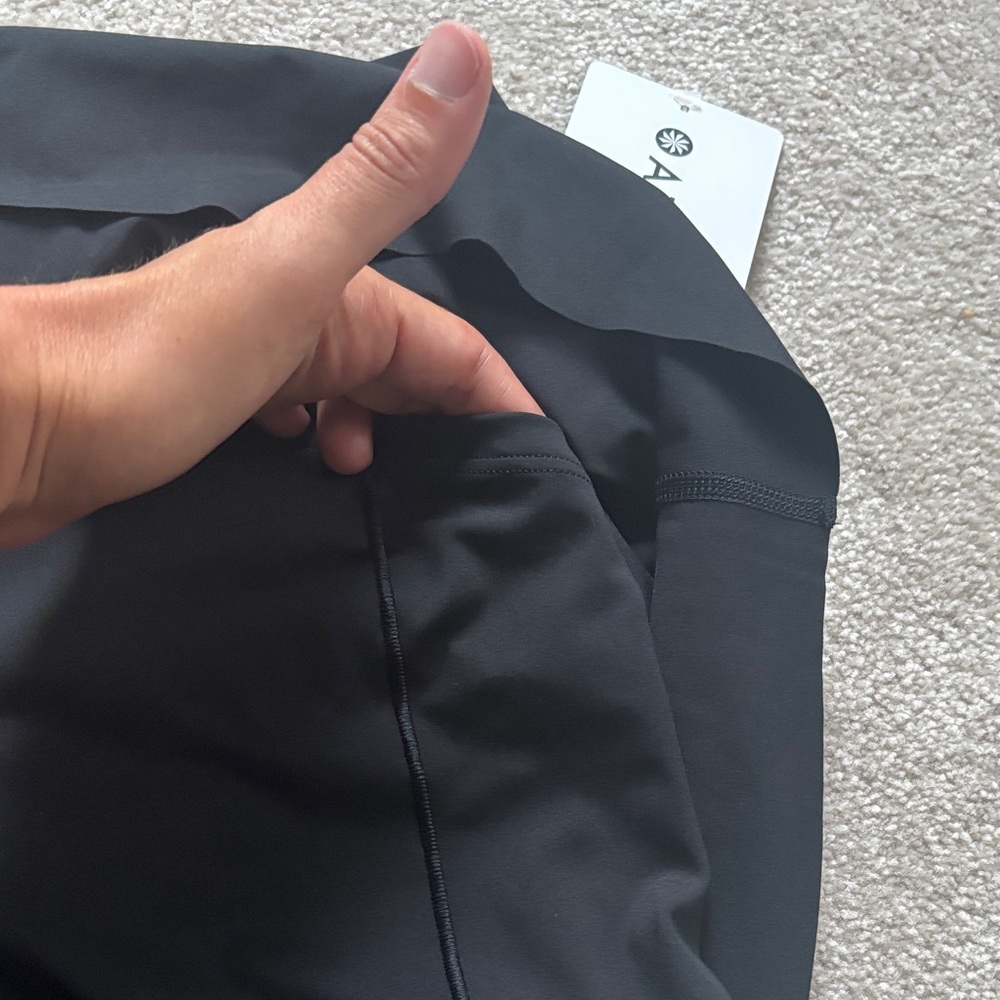 Athleta Women's Black Skort NWT - Picture 7 of 9